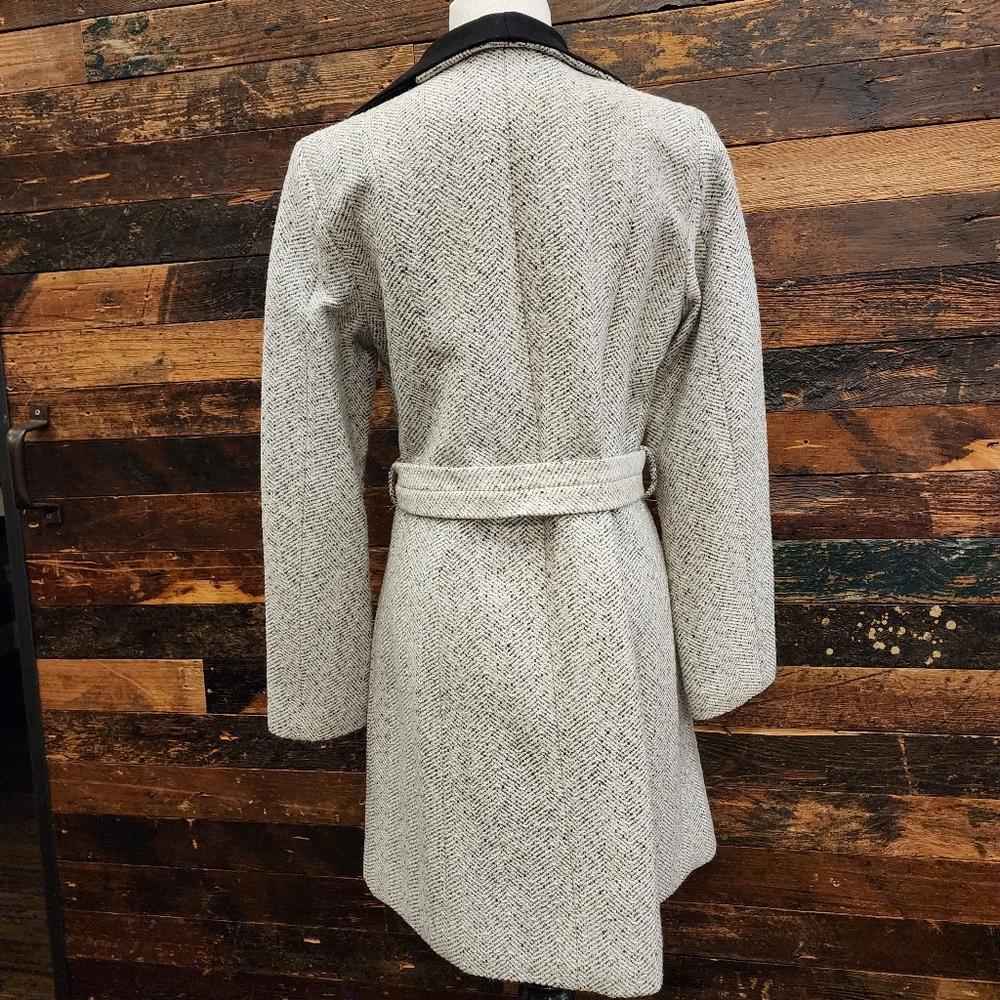 Tahari Small Wool Coat - Picture 3 of 13